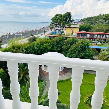 Claude Monet Beach Hotel Ureki Exteriér fotografie