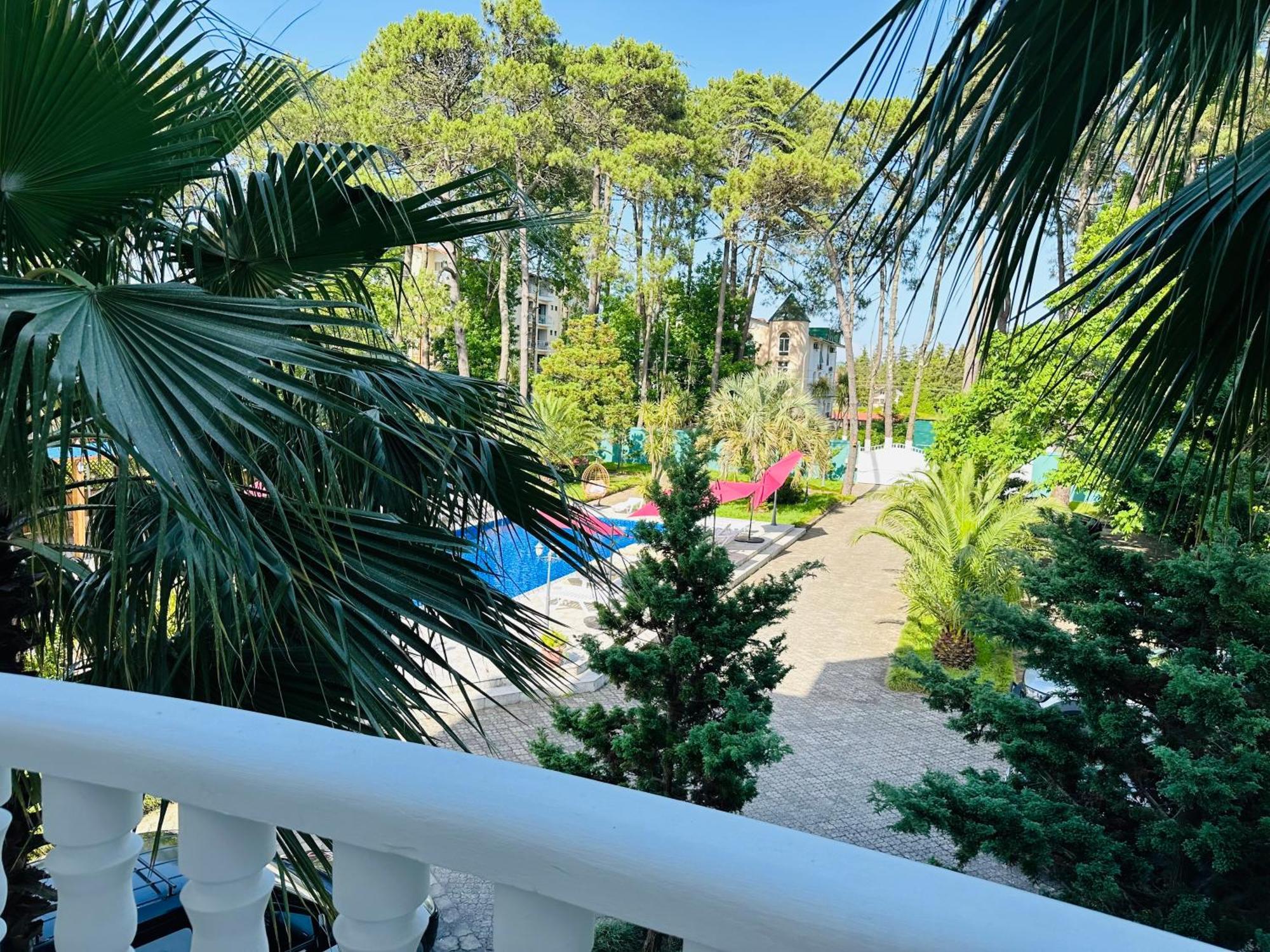 Claude Monet Beach Hotel Ureki Exteriér fotografie
