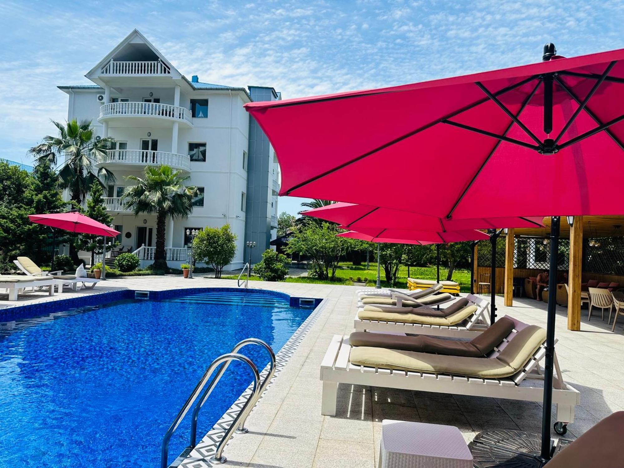 Claude Monet Beach Hotel Ureki Exteriér fotografie