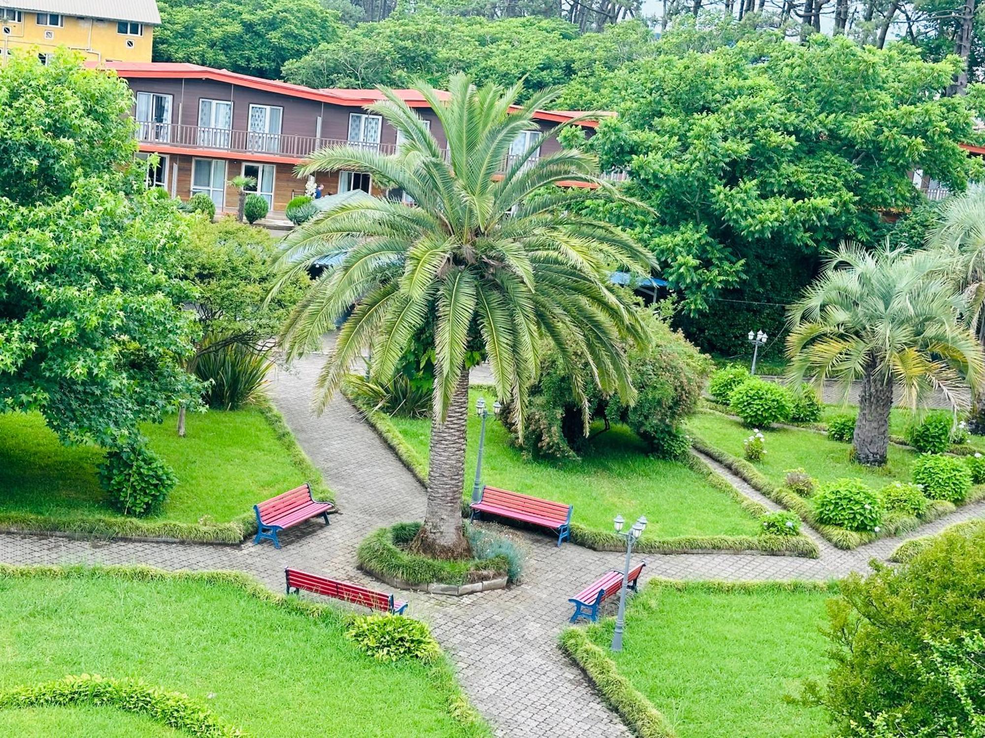 Claude Monet Beach Hotel Ureki Exteriér fotografie